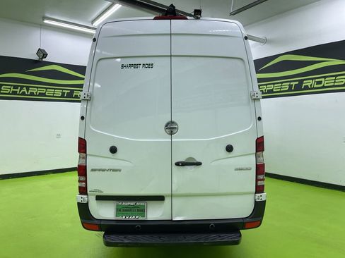 Used 2018 Freightliner Sprinter 2500 image 7