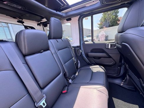 New 2026 Jeep Wrangler Unlimited Sahara AWD/4WD image 21