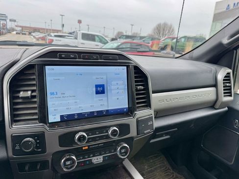 Certified 2022 Ford F350 Lariat w/ Chrome Package image 16