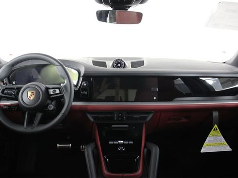 New 2026 Porsche Cayenne S image 11