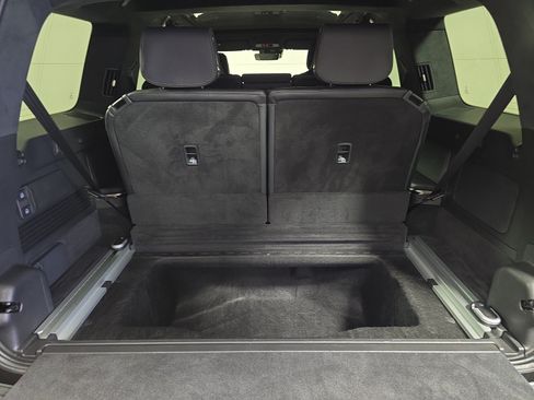Used 2024 Rivian R1S Adventure AWD/4WD image 26
