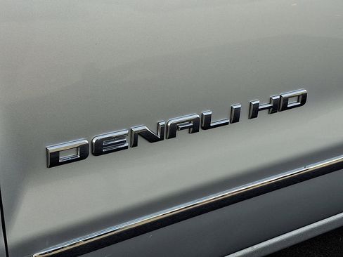 Used 2018 GMC Sierra 2500 Denali w/ Duramax Plus Package image 32