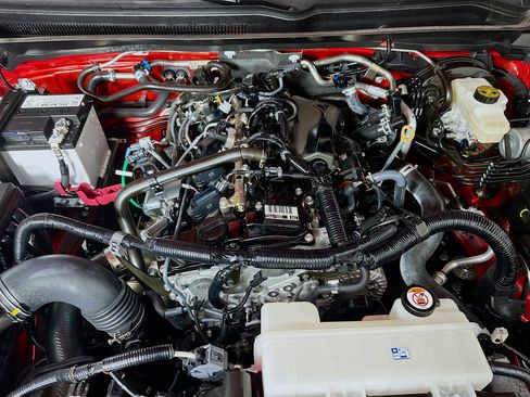 Used 2025 Toyota Tacoma SR5 image 32