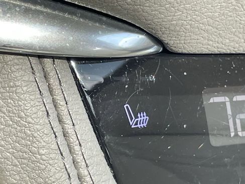 Certified 2023 Cadillac XT5 Premium Luxury w/ LPO, Floor Liner Package image 23