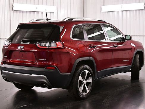Used 2019 Jeep Cherokee Limited image 7