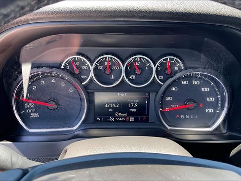Used 2021 Chevrolet Silverado 1500 LT AWD/4WD image 25