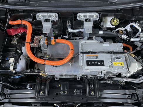 Certified 2024 Nissan Ariya AWD image 28