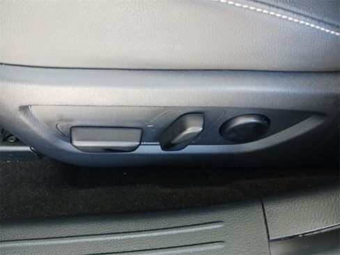 Used 2025 MAZDA CX-50 AWD 2.5 S w/ Preferred Package image 31