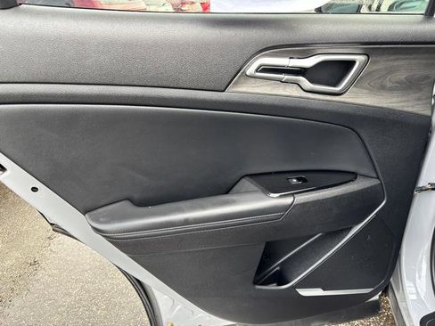 Used 2023 Kia Sportage X-Line image 14