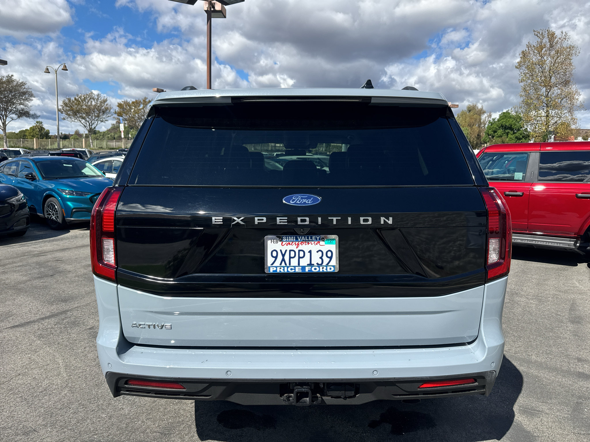 Used 2026 Ford Expedition Active AWD/4WD image 3