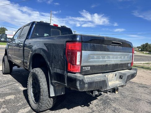 Used 2022 Ford F350 Platinum AWD/4WD image 2