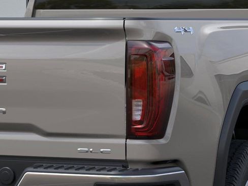 New 2026 GMC Sierra 2500 SLE AWD/4WD image 11