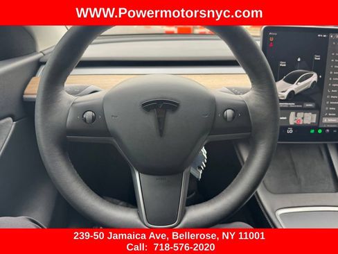 Used 2021 Tesla Model Y Long Range AWD/4WD image 34