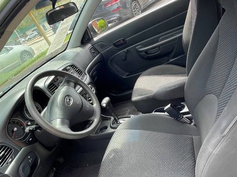 Used 2011 Hyundai Accent GS image 13