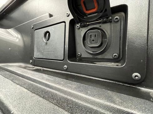 Used 2019 Toyota Tacoma TRD Off-Road image 13