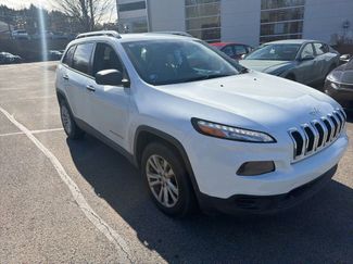 Used 2015 Jeep Cherokee Sport video 1