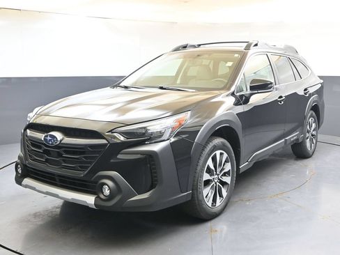 Certified 2025 Subaru Outback Limited AWD/4WD image 1