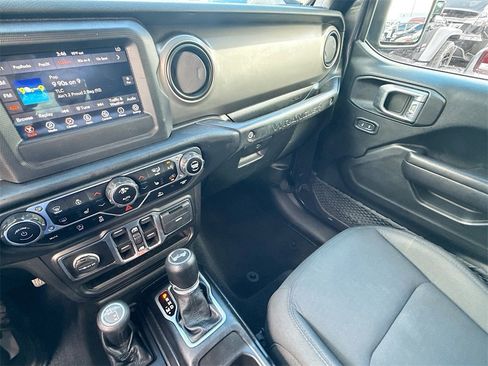 Used 2021 Jeep Wrangler Unlimited Sport image 23