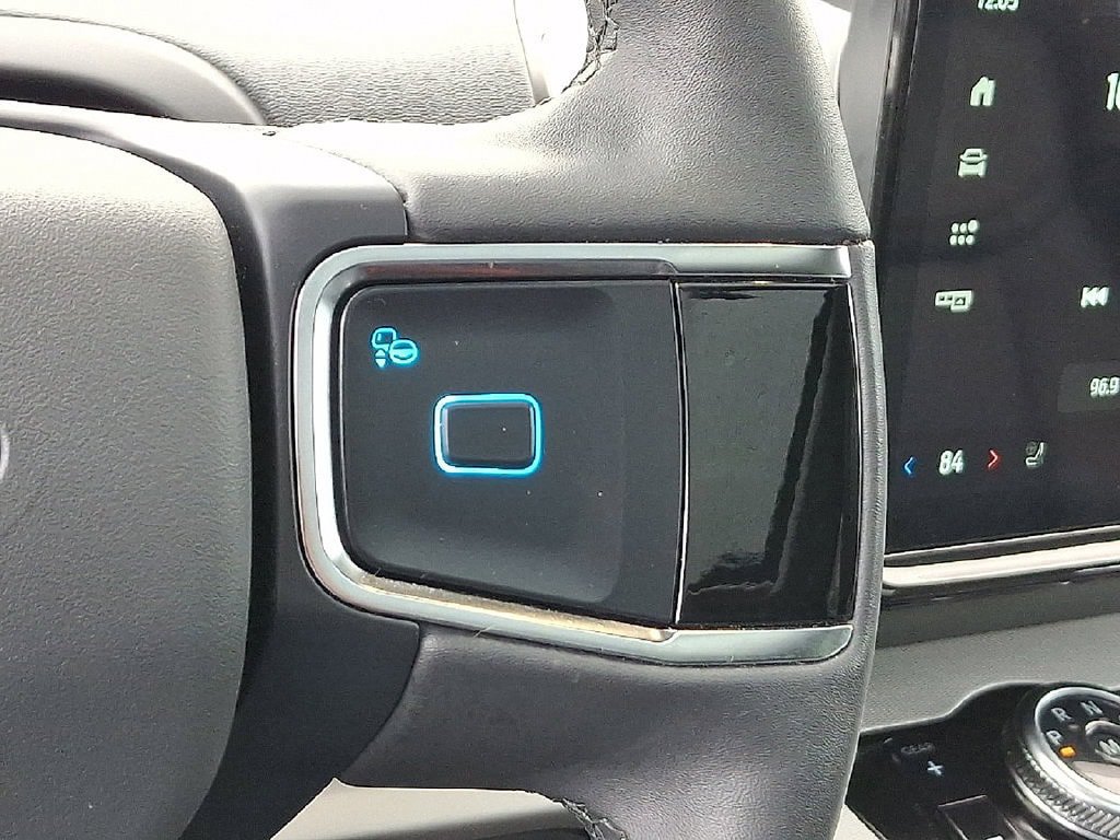 Used 2025 Ford Expedition Active AWD/4WD image 25