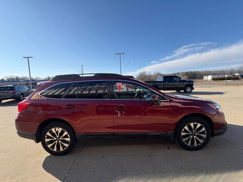 Used 2016 Subaru Outback 2.5i Limited image 17