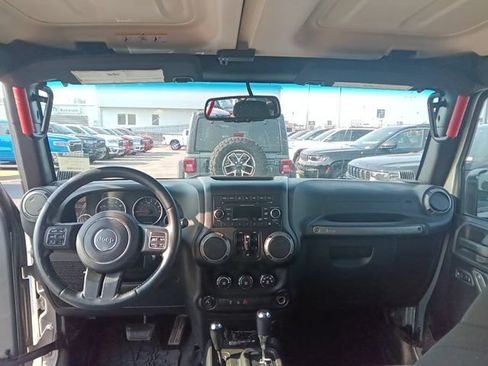 Used 2015 Jeep Wrangler Unlimited Sport AWD/4WD image 5