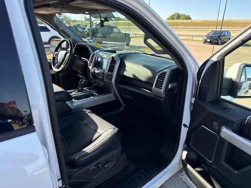 Used 2016 Ford F150 Lariat w/ Equipment Group 501A Mid RWD image 14