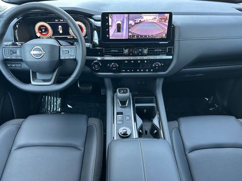 New 2026 Nissan Pathfinder SL AWD/4WD image 16