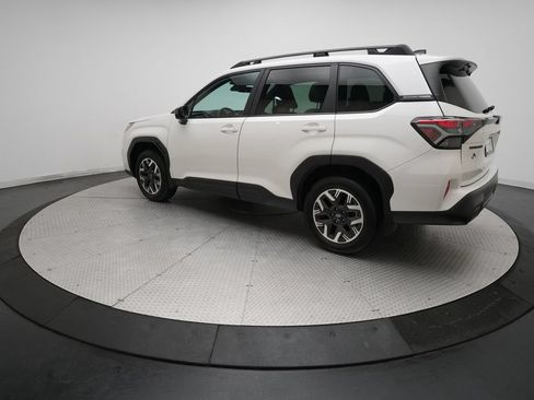 Certified 2026 Subaru Forester Premium AWD/4WD image 33