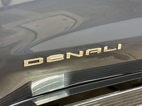 Used 2025 GMC Sierra 1500 Denali w/ Technology Package AWD/4WD image 26