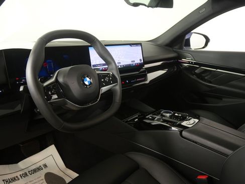 Certified 2026 BMW 530i RWD image 12