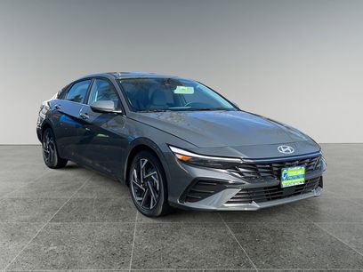 New 2025 Hyundai Elantra Limited