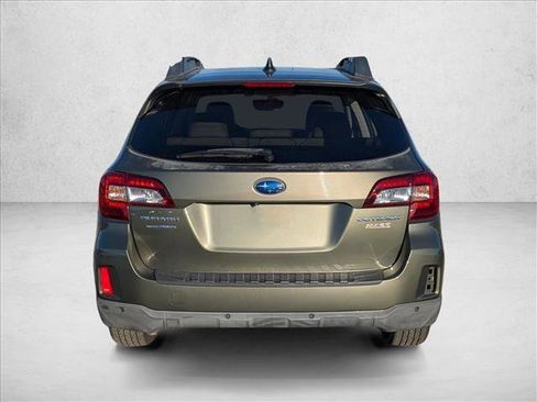 Used 2017 Subaru Outback 2.5i Limited image 6