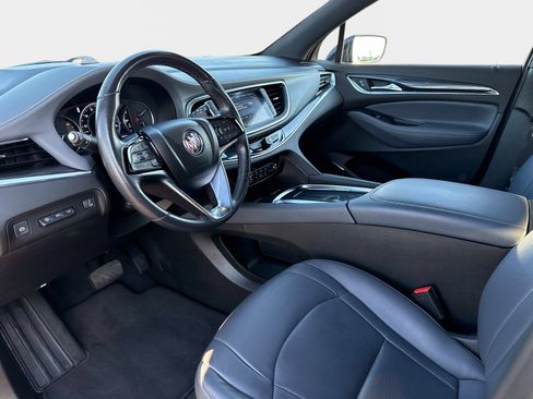 Used 2024 Buick Enclave Premium image 33