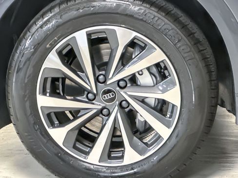 New 2025 Audi Q6 e-tron Premium Plus image 25