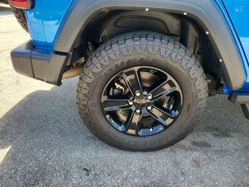 Used 2021 Jeep Wrangler Unlimited Sport AWD/4WD image 30