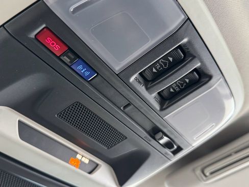 Used 2024 Subaru Crosstrek 2.0i Premium image 26