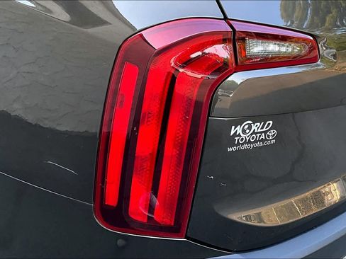 Used 2020 Kia Telluride S w/ S 8 Passenger Seating Package FWD image 29