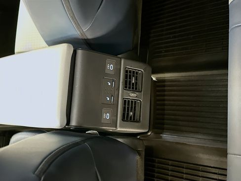 Used 2023 Subaru Solterra AWD image 27