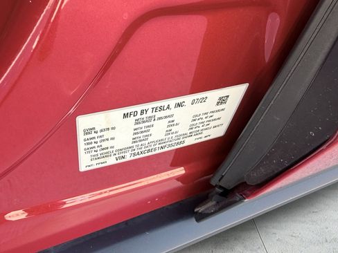 Used 2022 Tesla Model X Plaid image 31