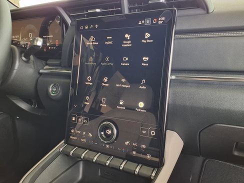 New 2025 GMC Terrain Elevation w/ Elevation Premium Package image 5