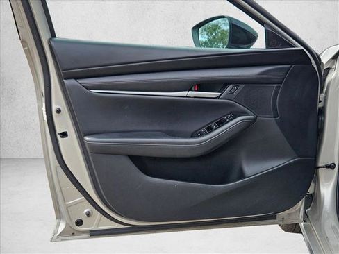 Used 2024 MAZDA MAZDA3 s FWD image 10