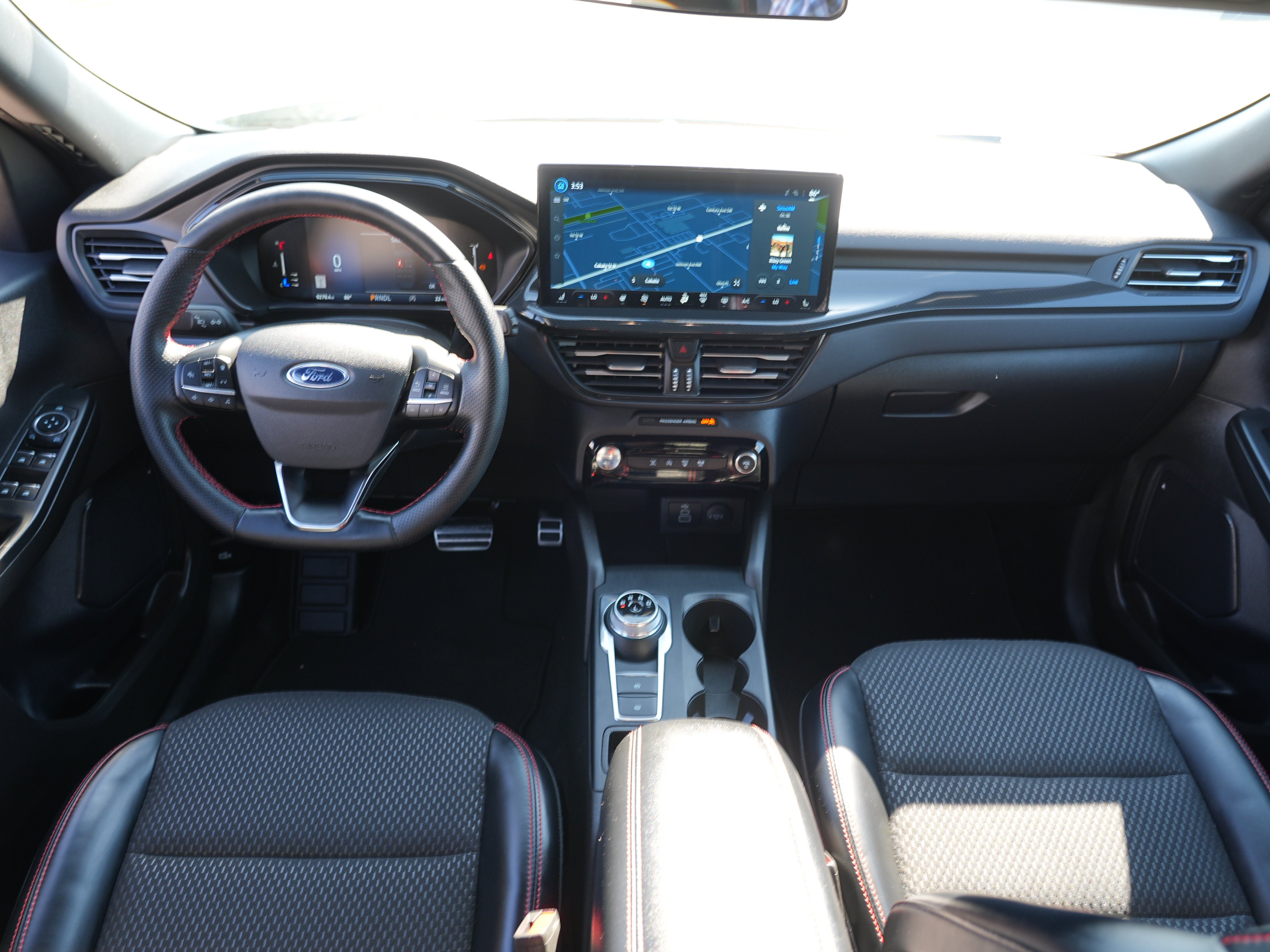 Used 2024 Ford Escape ST-Line w/ Tech Pack #1 AWD/4WD image 28