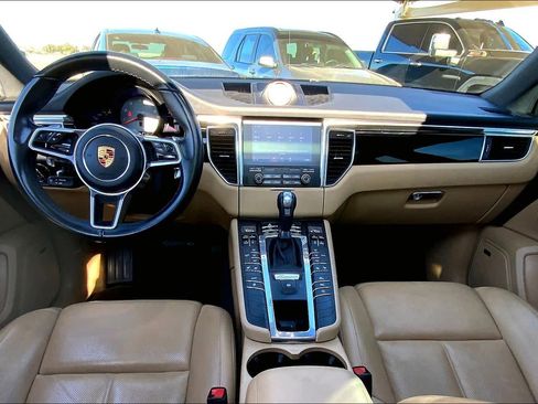 Used 2018 Porsche Macan S image 15