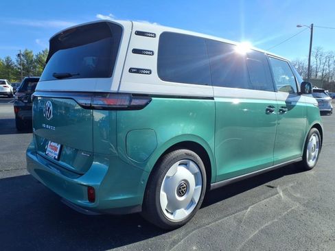New 2025 Volkswagen ID. Buzz 1st Edition image 4