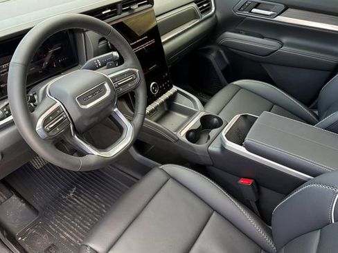 New 2026 GMC Terrain Denali w/ LPO, Floor Liner Package AWD/4WD image 9