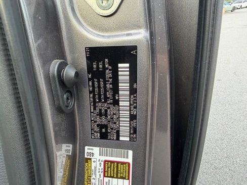 Used 2022 Toyota Sienna LE FWD image 34
