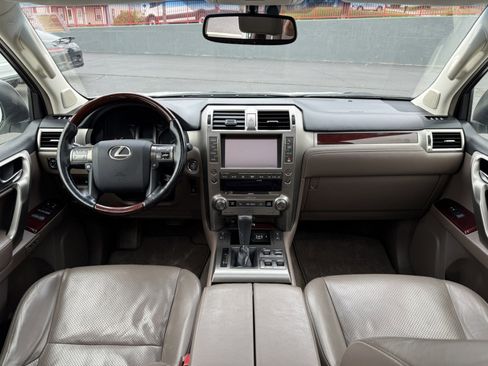 Used 2016 Lexus GX 460 Luxury AWD/4WD image 22