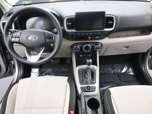 Used 2023 Hyundai Venue SEL w/ Cargo Package FWD image 15