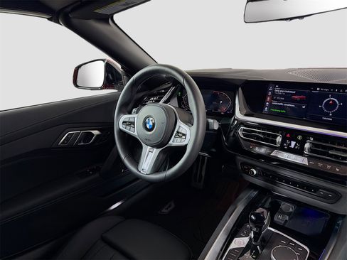 Used 2026 BMW Z4 sDrive30i w/ Premium Package image 23