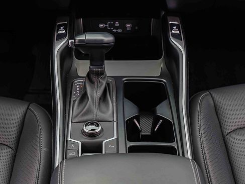 Certified 2026 Kia Sorento S FWD image 13